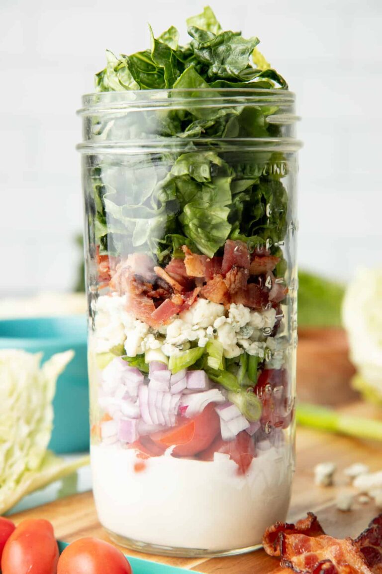wedge-salad-in-a-jar